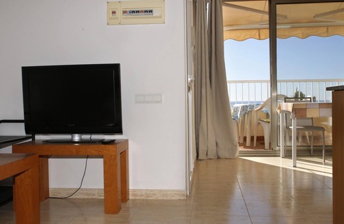 Torredembarra Apartment | AT173 BAIX A MAR: 2 bedroom apartment on the seafront