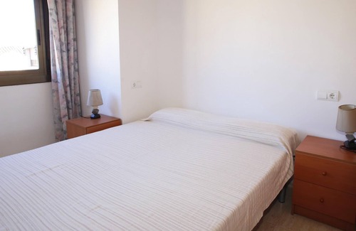 Torredembarra Apartment | AT173 BAIX A MAR: 2 bedroom apartment on the seafront