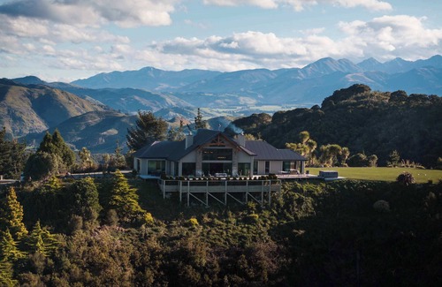 Kaikoura House | Ata Rangi Lodge | Kaikōura