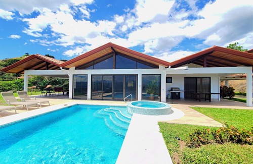 Mercedes Villa | Atenas Mountain Top Villa - Heated Pool- Breathtaking Views. AC in the bedrooms