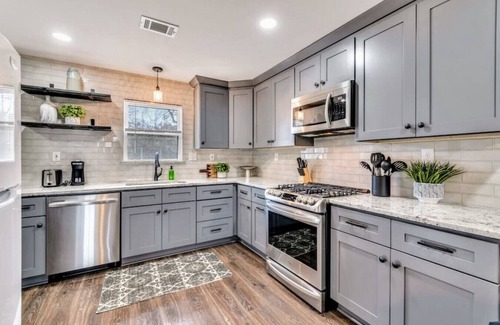 Chamblee House | ATH - Chamblee - 2BR -Pet Friendly -Ranch (lawson)