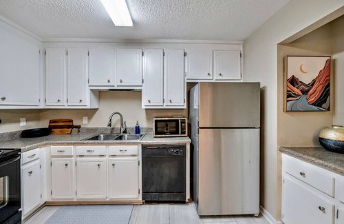 Acworth House | ATH - Comfortable 4BR Home for Extended Stay (rem)