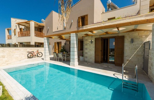 Kirianna Villa | Athena Villa, Family Paradise with Heated Pool