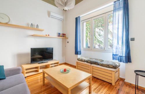 Pangrati Apartment | Athenian home in Pagkrati