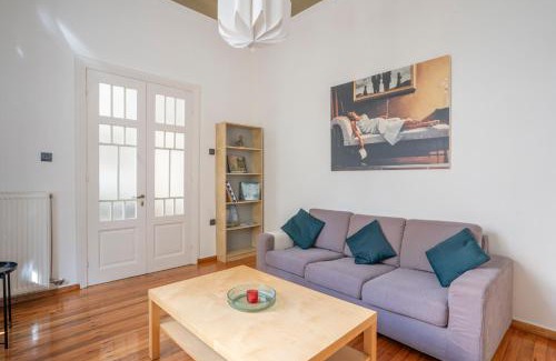 Pangrati Apartment | Athenian home in Pagkrati