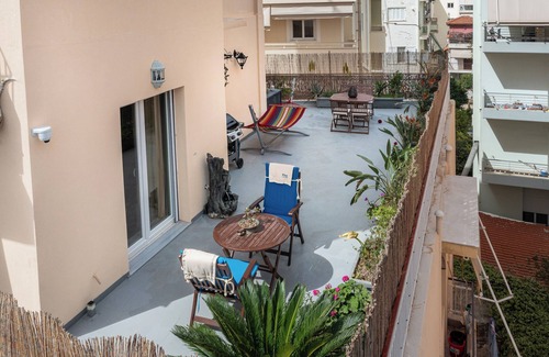 Dafni-Ymittos Apartment | Athenian Oasis Near Athens Metro Mall