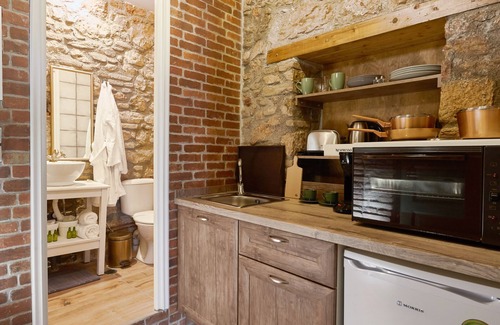 Monastiraki House | Athenian Residences