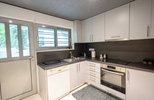 Saronida Apartment | Athenian Riviera Seafront Residence