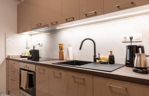 Petralona Apartment | Athenian Secret Key Residence
