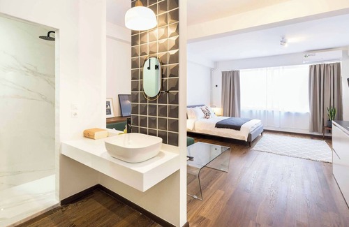 Monastiraki Apartment | Athens' Best Location! ~Stunning & Spacious Studio
