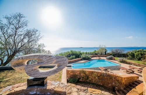 Saronikos Villa | ATHENS BOHEME BEACHFRONT VILLA