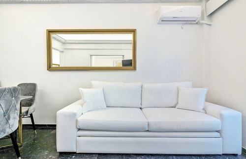 Gazi Apartment | Athens Divas Secret Suite 5