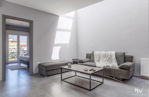 Agios Dimitrios Apartment | Athens Penthouse with Teracce