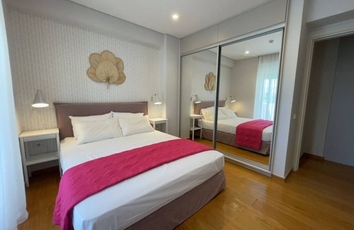 Alimos Apartment | Athens Riviera 2-Bed Apt & Pool Access #Unoblu®