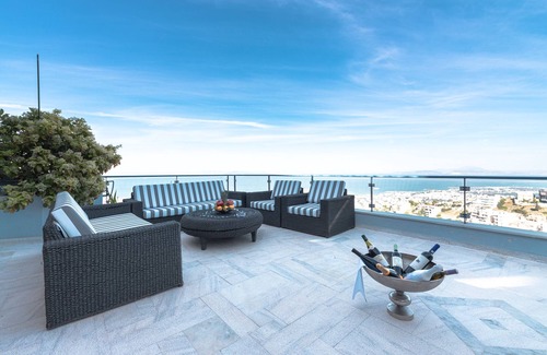 Voula Villa | Athens Riviera 350 m2 Villa with Private Pool and Infinity Sea Views