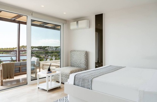 Vouliagmeni Apartment | Athens Riviera Bay View Suite By The Olon