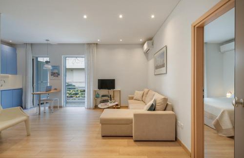 Varkiza Apartment | Athens Sea Front Apartment, Varkiza