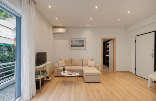 Varkiza Apartment | Athens Sea Front Apartment, Varkiza
