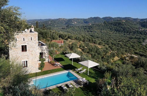 Gythio Villa | Ati Villa with pool near Gythio, Peloponnese
