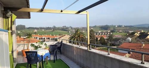 Cudon Apartment | Atico con gran terraza y vistas en Cudon