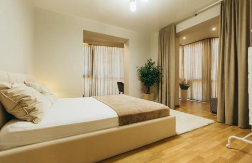 Chernovtsy Apartment | Atlant luxury Big Family Apart on Golovna навпроти ТЦ ДЕПОТ та АТБ