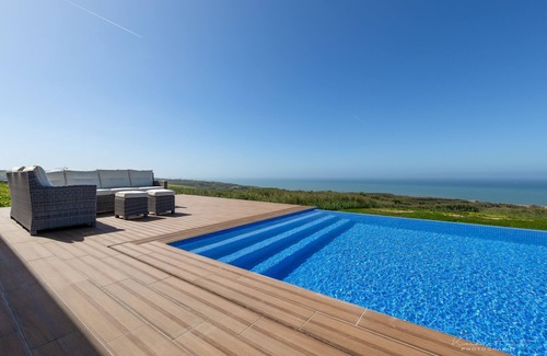 Atalaia House | Atlantic Horizon , the Paradise is Here