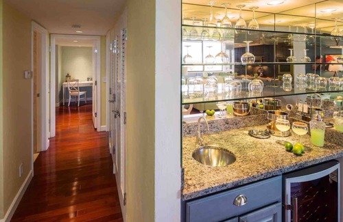 Key West Condo | *ATLANTIC REFLECTIONS @ THE BEACH* Ocean Penthouse/Pool + LAST KEY SERVICES.