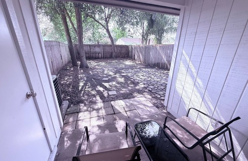 Sandalwood House | Atlantic - Spacious - Beach - Town Center - Mayo Clinic - Privacy-Center Spot