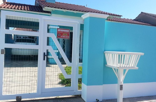 Osorio House | Atlântida Sul/two blocks from the sea/swimming pool/4 bedrooms with air conditioning/internet/cable TV