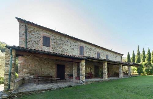 Castelnuovo di Val di Cecina House | Atmospheric apartment in authentic house near beautiful Sasso Pisano