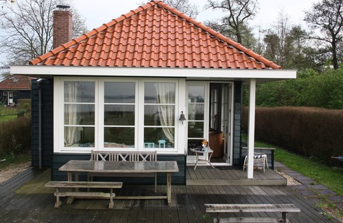 Kaag House | Atmospheric Kaaghuis directly on the lake with a unique view of water and nature