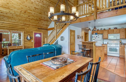 Columbine Lake House | Atmospheric mountain cabin with balcony & firepit - three miles from Purgatory