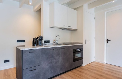 Yerseke Apartment | Atmospheric stay in Zoute cottage Oosterschelde - ideal for 2 people
