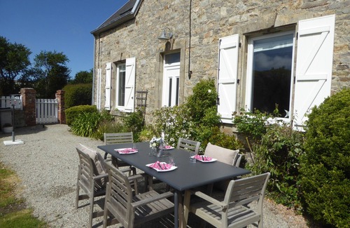 Portbail House | Atmospheric stone house near the sea