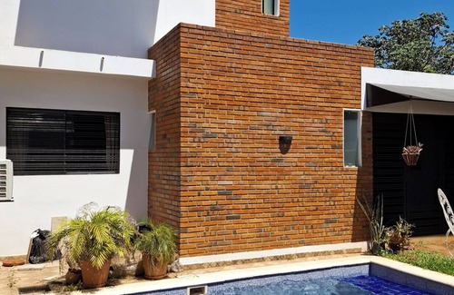 Asuncion House | Attached house w/pool near "La Olla" stadium (Pet-Friendly)