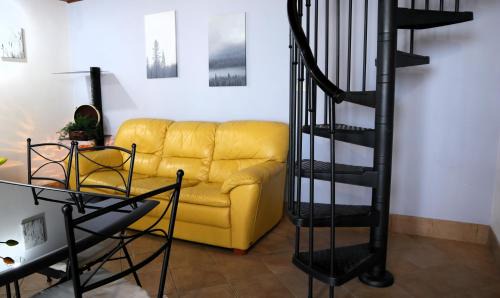 Acate Apartment | Attic Apartment
