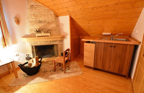 Synikia Mesi Trikalon Bed & Breakfast | Attic room (maximum capacity 2 adults)