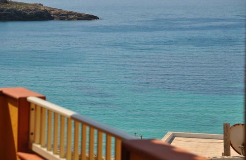 Lampedusa Apartment | Attic sea view a few steps from Guitgia