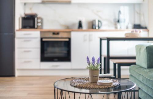 Agios Panteleimonas Apartment | Attiki Metro Top Floor By Greece Apartments