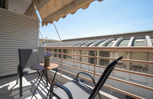 Agios Panteleimonas Apartment | Attiki square metro station 1 bedrm 3 pers by MPS