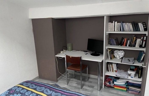 Istres Apartment | Attractive 40 m2 duplex apartment in town center