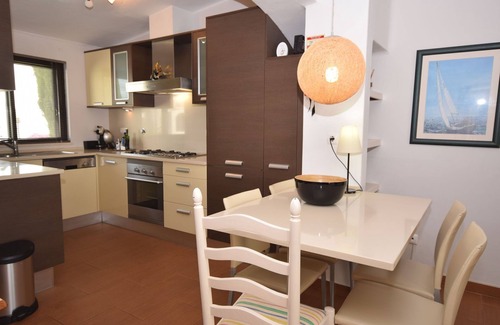 Albufeira Apartment | Attractive apartment in Albufeira with sea view