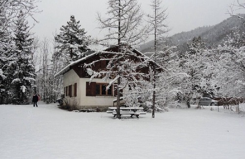 Villars-Colmars Ski Chalet | Attractive family chalet sleeps 10 to 12 in Val d'Allos
