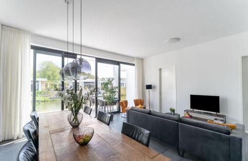 Zeewolde Villa | Attractive villa in Zeewolde with garden