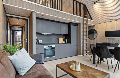 Henningsvaer Apartment | Attraktiv leilighet på kaikanten i Henningsvær