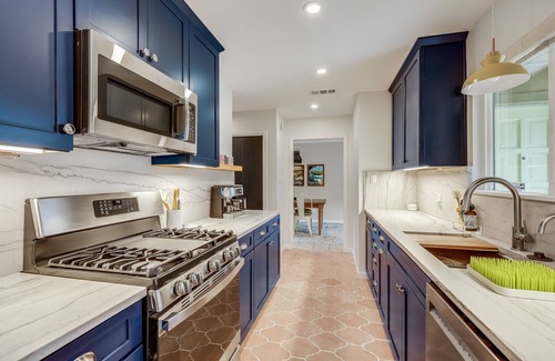 Sunset Valley House | ATX Urban Oasis - peaceful oasis in the heart of Austin!