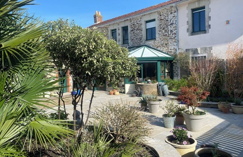 Chaumes-en-Retz House | Atypical family house 320 m2 - 10 min from the beach