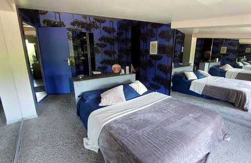 Fiac House | Atypical house on golf course