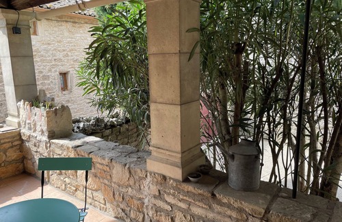 Issirac House | Atypical village house