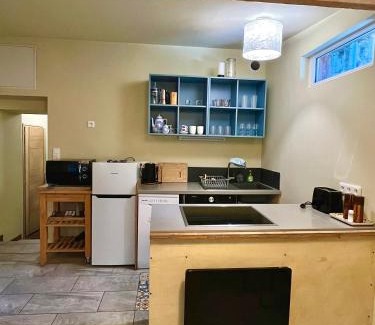 Lormont Apartment | Au Bord de la Rive